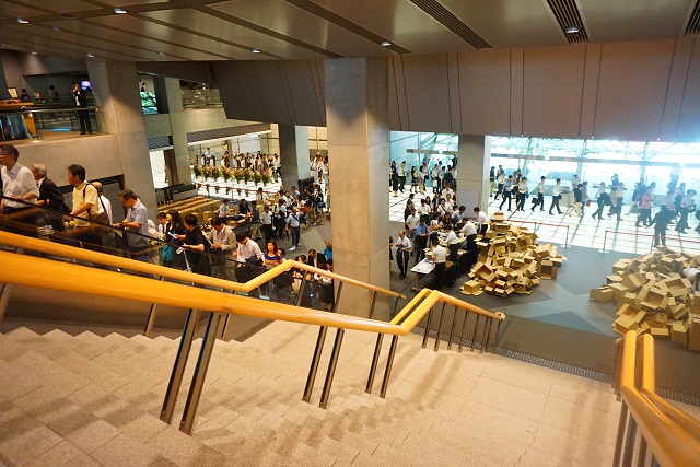 dosankopuraza 時代は中古物件？時代の潮流に乗るため超大物政治家の話を聞きに行った。